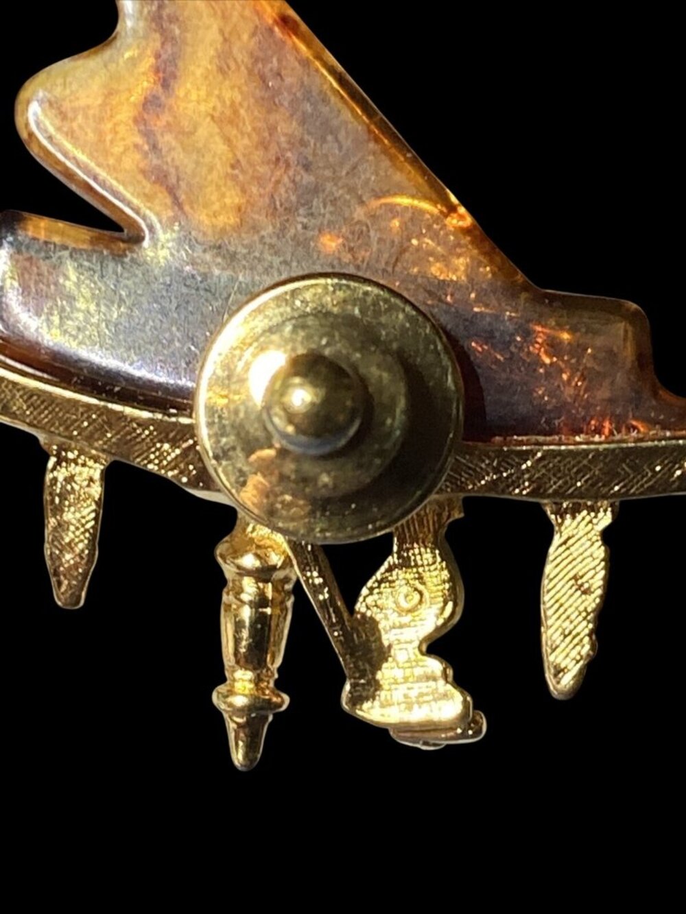 Vintage Avon Grand Piano Lapel Pin Brown Lucite Gold Tone Setting 1996 - Picture 5 of 8